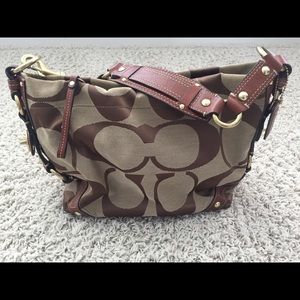 Coach Signature Canvas Bucket Bag